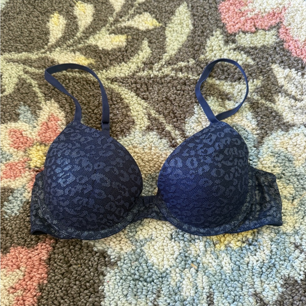 PINK Victoria's Secret Navy Leopard Bra
